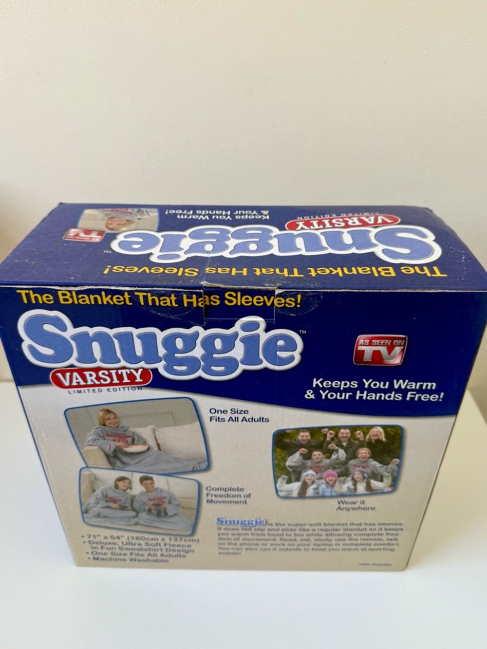 Snuggie Varsity Grey Sleeve Blanket Boxed - Picture 6 of 6
